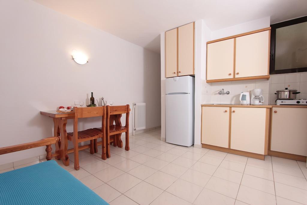 Apollon Apartments Akrogiali ภายนอก รูปภาพ